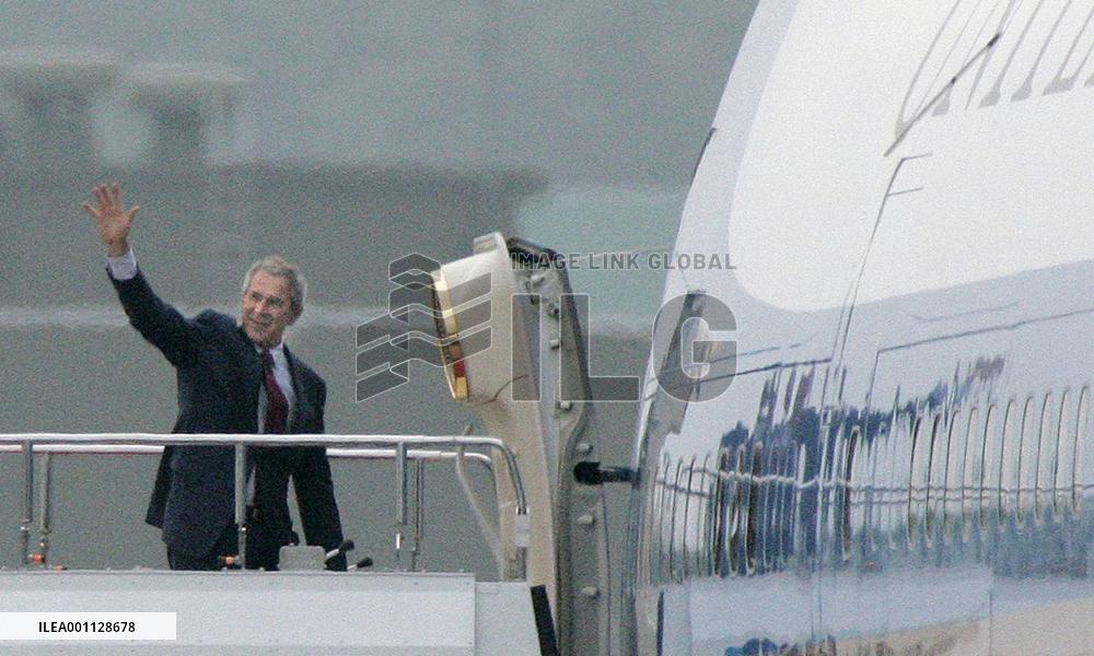 Bush leaves Japan after attending G-8 summit