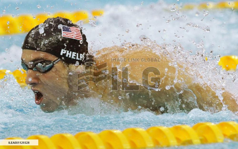 Olympics: Phelps grabs record 8th gold medal