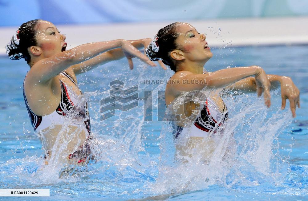 Japan's Suzuki and Harada win bronze in synchronized swimming