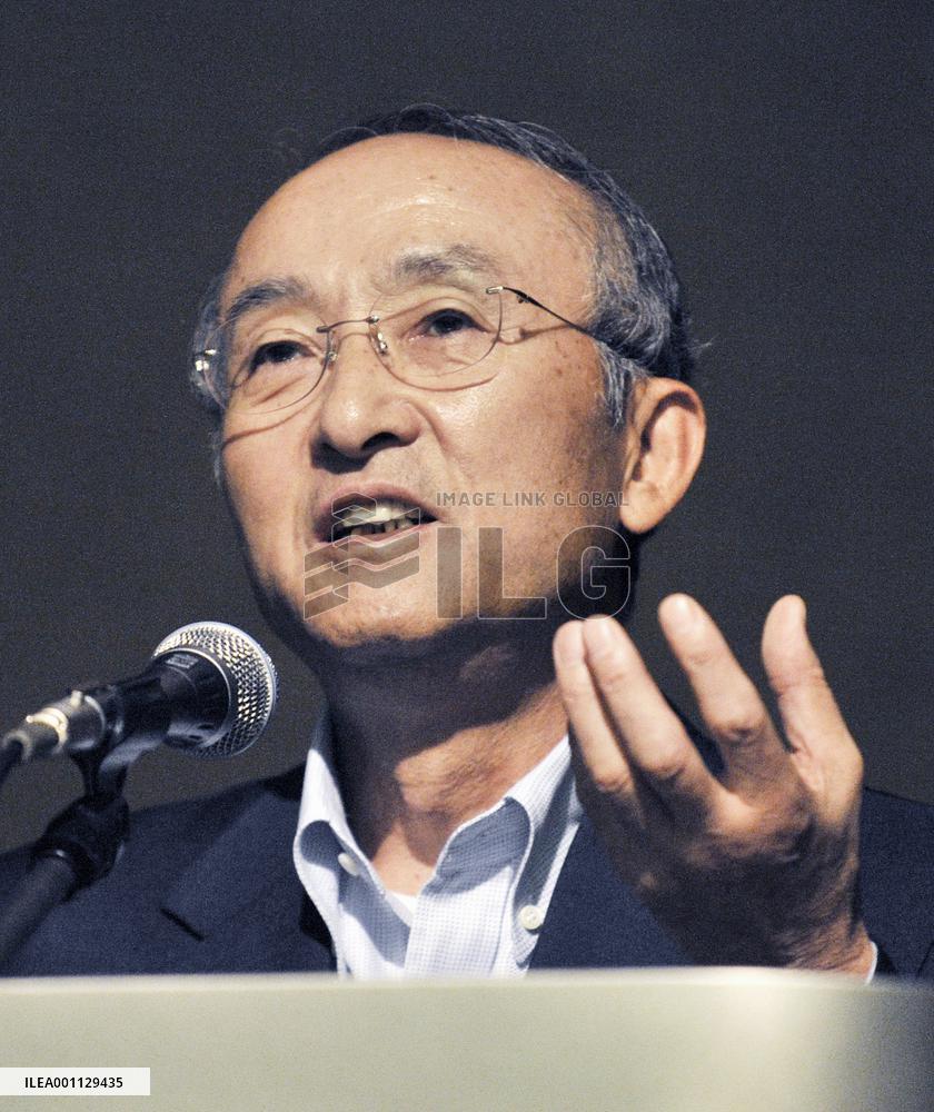 Toyota chief sees tough market as chance to improve business