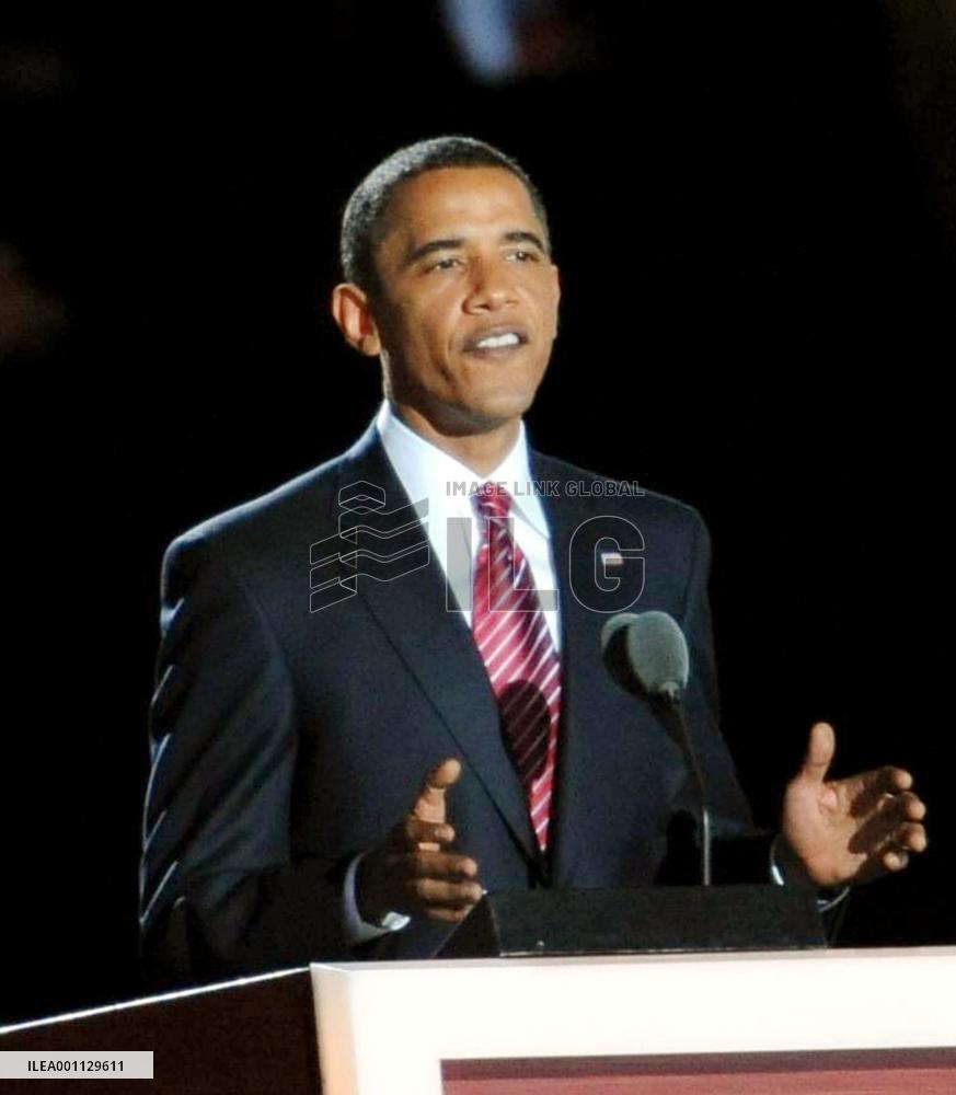 Obama vows to bring 'change,' end Bush's 'failed policies'