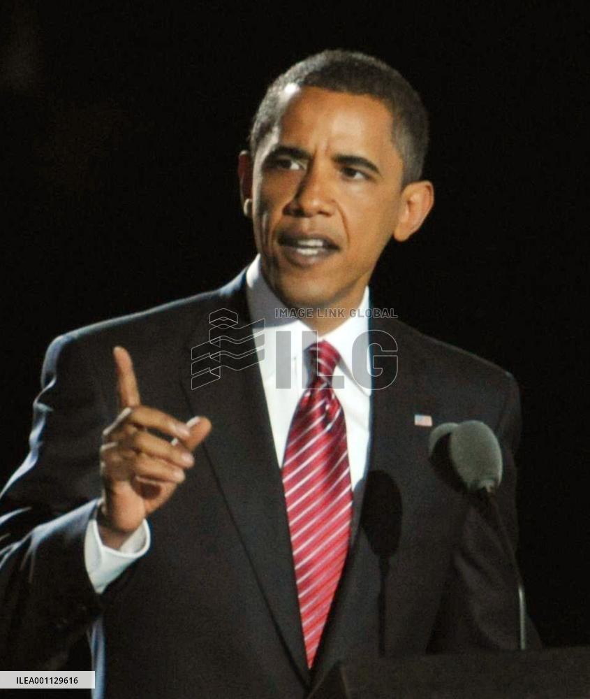 Obama vows to bring 'change,' end Bush's 'failed policies'