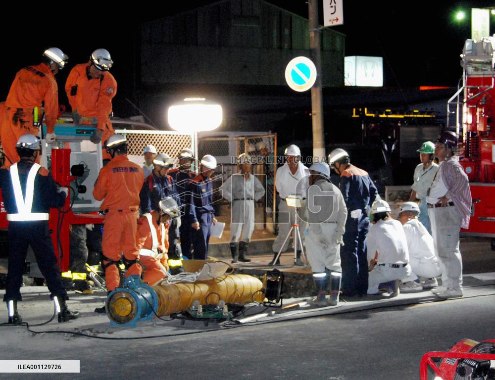 2 construction workers die of carbon monoxide poisoning
