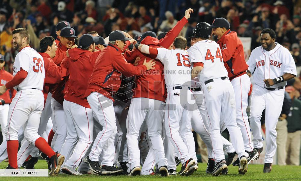 Red Sox beat Rays 8-7 in Game 5 of AL Championship Series