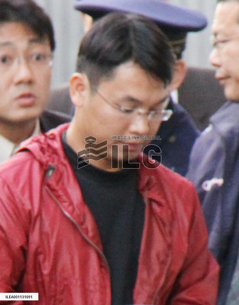 Vietnam Airlines co-pilot arrested for transporting stolen goods