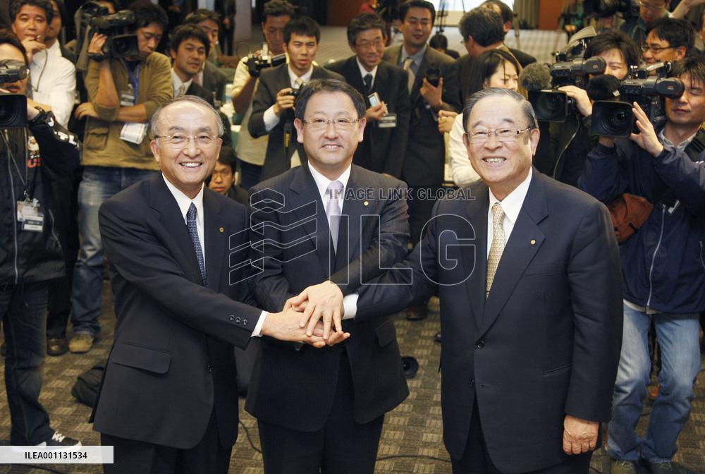 Toyota Vice Pres. Akio Toyoda to become president in June