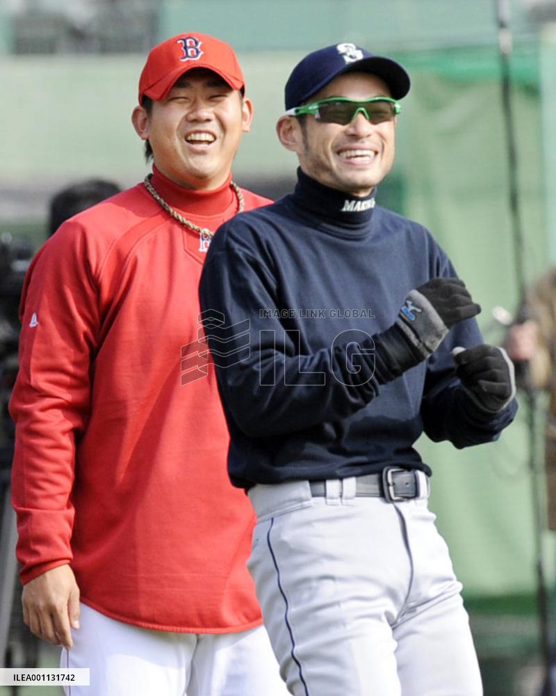 Ichiro, Matsuzaka begin voluntary training in Japan
