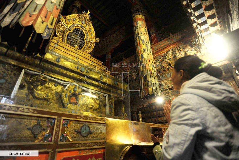 Foreign media allowed into Tibet ahead of rioting anniversary