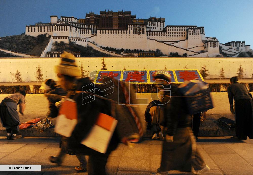Foreign media allowed into Tibet ahead of rioting anniversary
