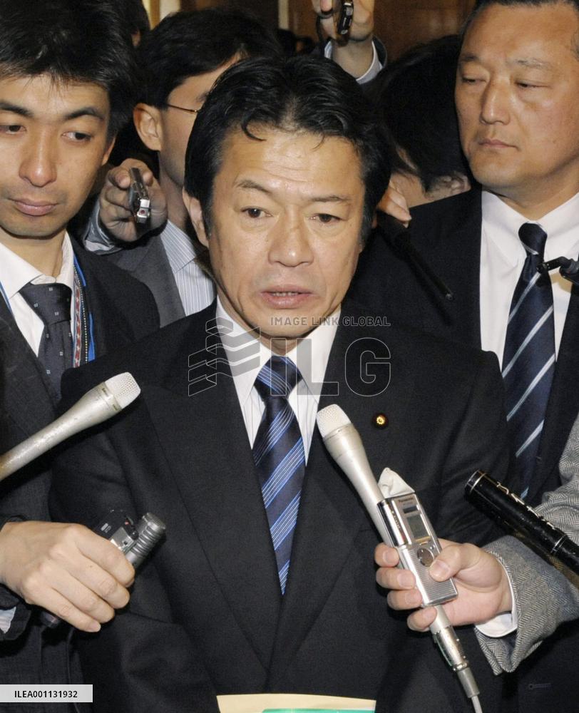 Nakagawa not to quit over G-7 blunder
