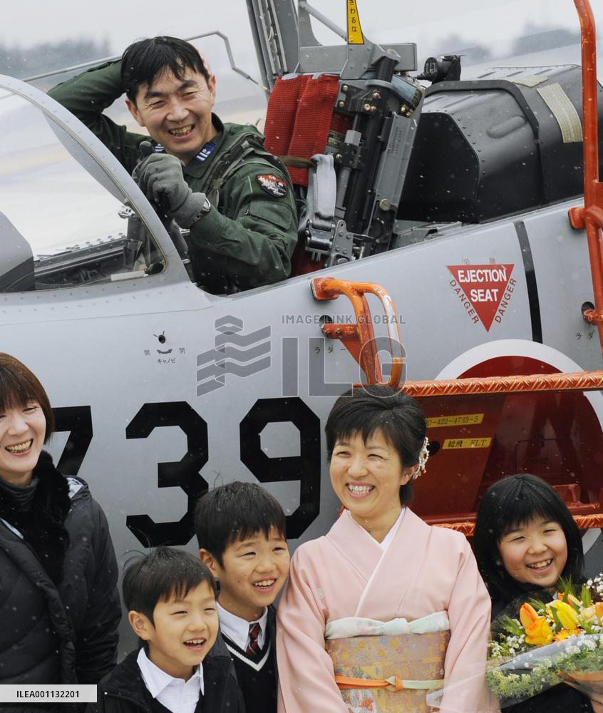 Astronaut-to-be flies last flight as ASDF pilot