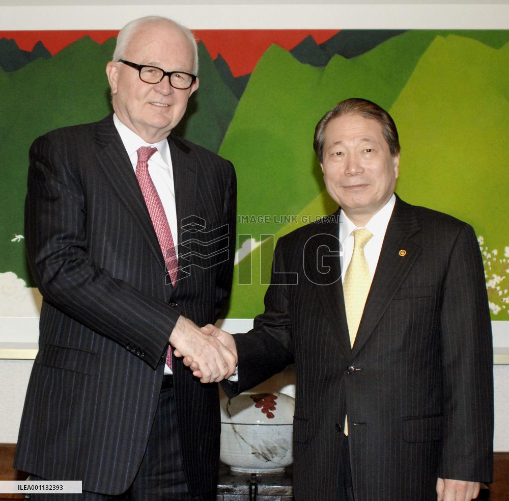Bosworth holds talks with S. Korea's Yu