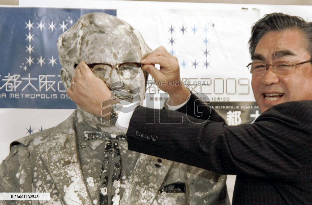 Recovered Colonel Sanders statue returned to KFC