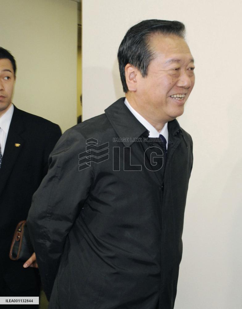 Ozawa's secretary to be indicted Tuesday, Ozawa to reveal position