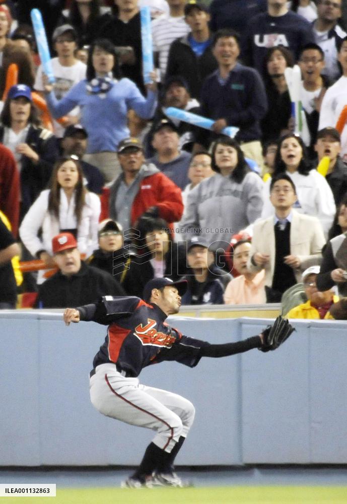 Japan vs. S. Korea in WBC final at Dodger Stadium