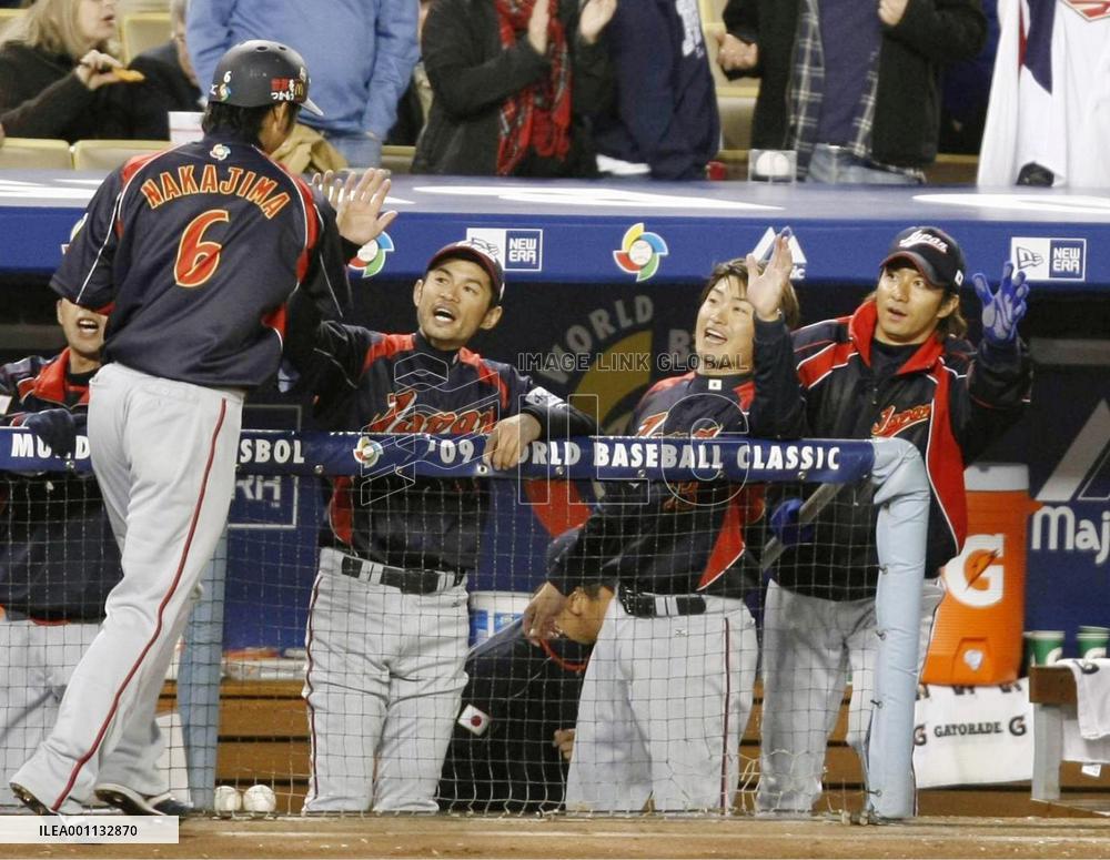 Japan vs. S. Korea in WBC final at Dodger Stadium