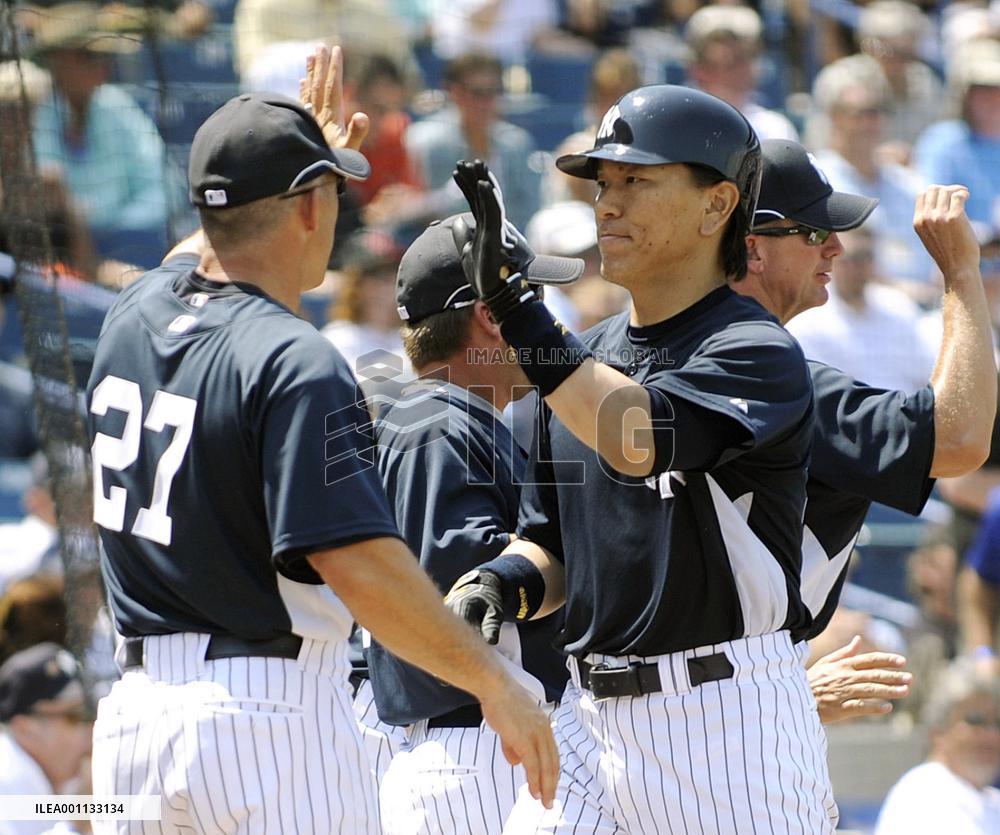Yankees' Matsui hits 2-run homer against Phillies