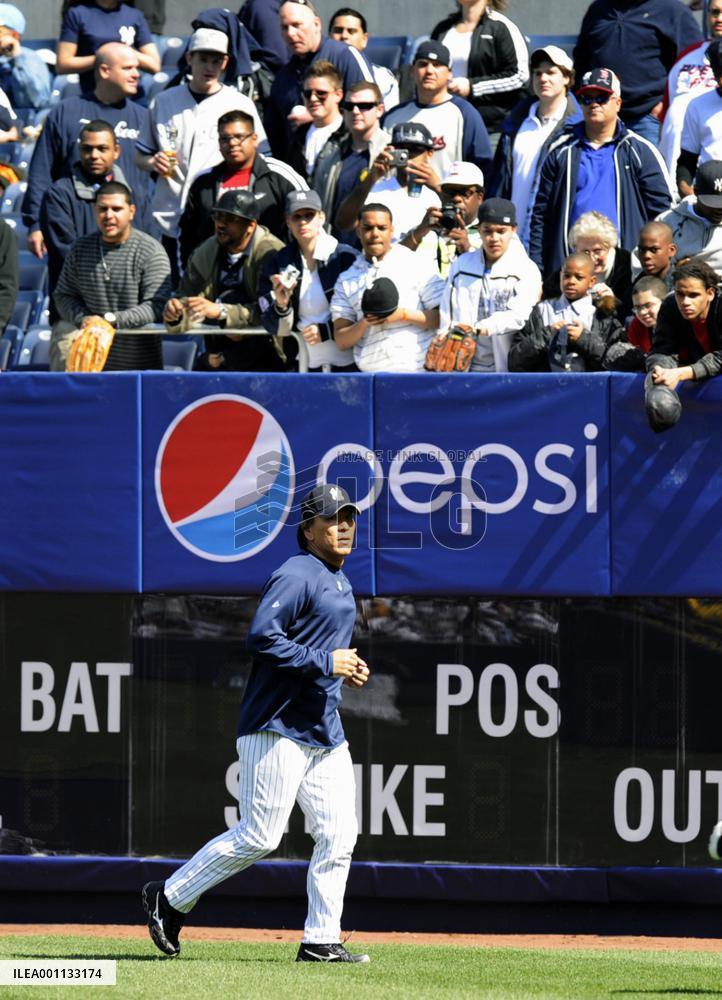 Matsui practices at new Yankee Stadium