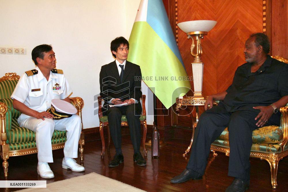 Japan destroyers on antipiracy mission make 1st port call in Djibouti