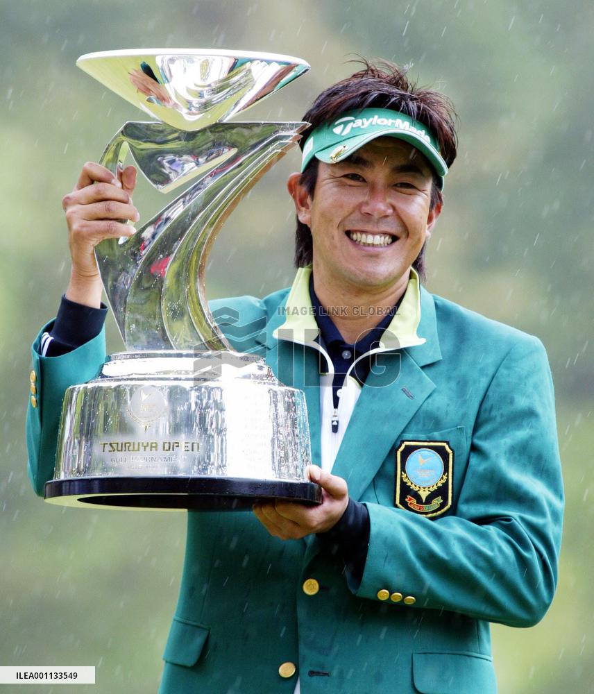 Tomida wins rain-shortened Tsuruya Open