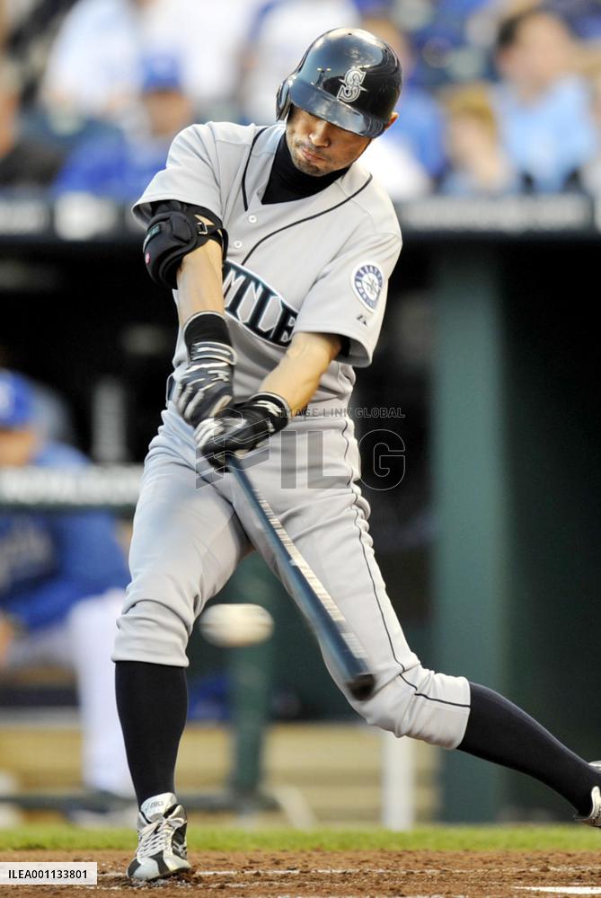 Seattle Mariners' Ichiro 2-for-5 against Kansas City Royals