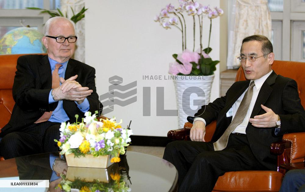 U.S. envoy urges N. Korea to return to 6-party talks