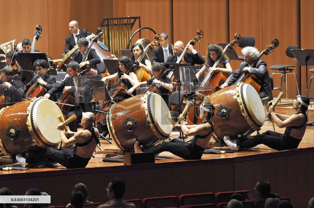 Japanese drum unit Kodo, Italian orchestra play concert in Rome