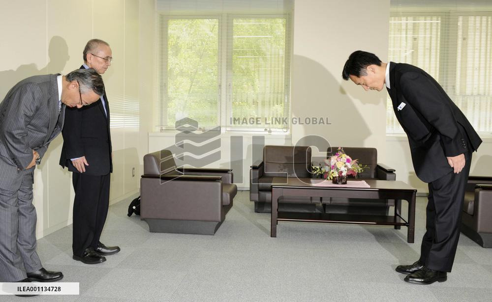 Police chief apologizes to released man