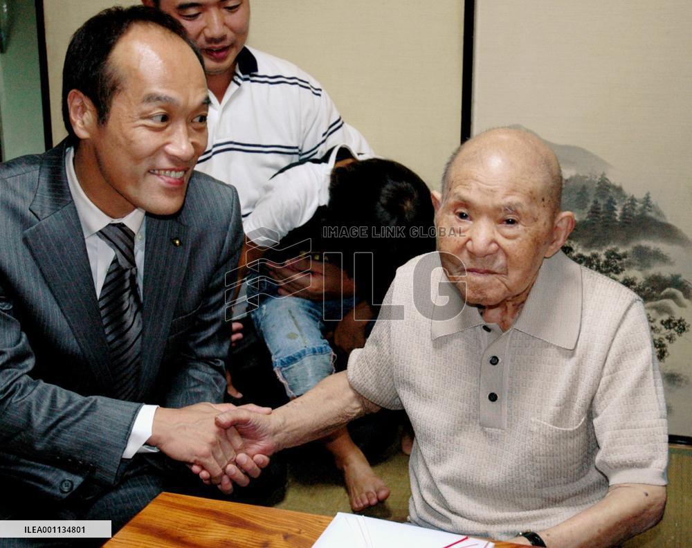 World's oldest man dies at 113