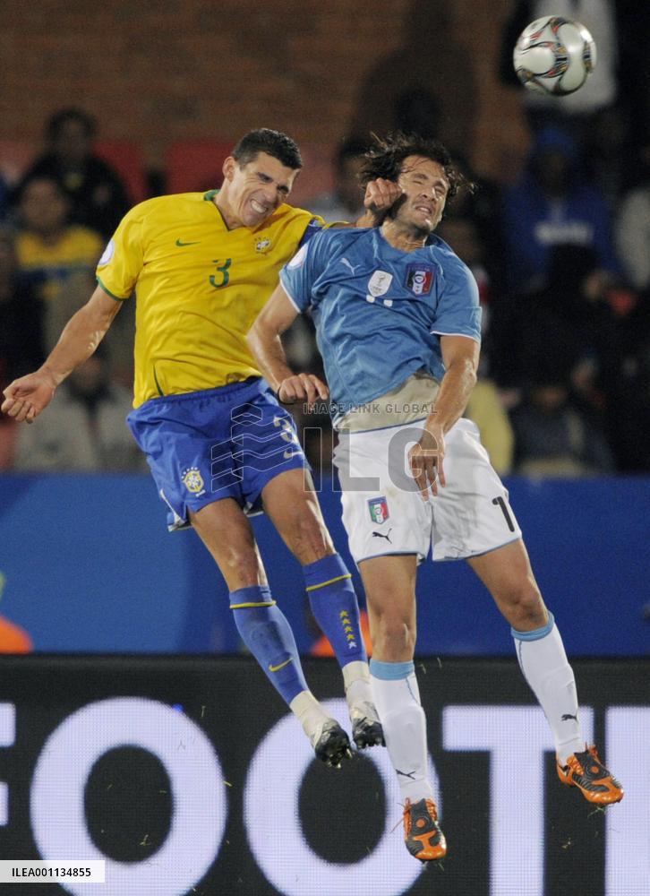 Brazil beat 3-0 Italy to advance into semifinals of Confed Cup