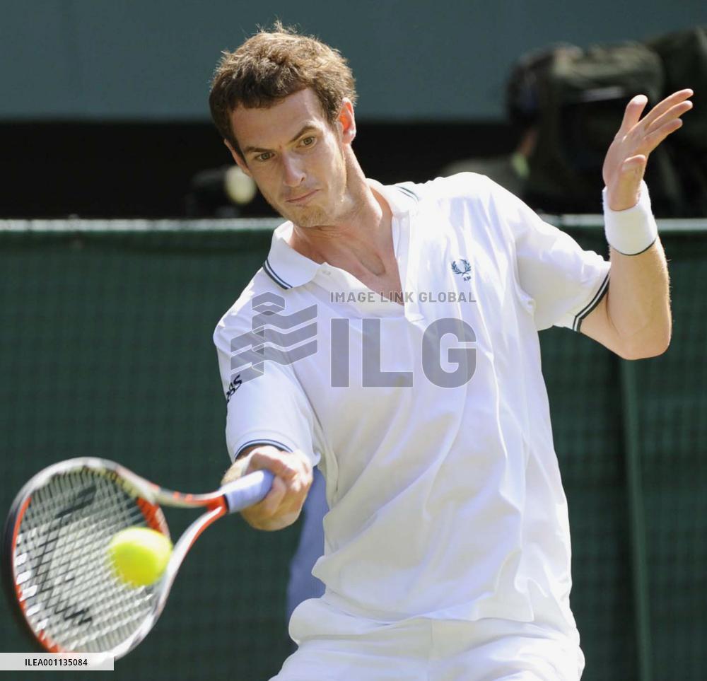 Murray advances to semifinals at Wimbledon tennis