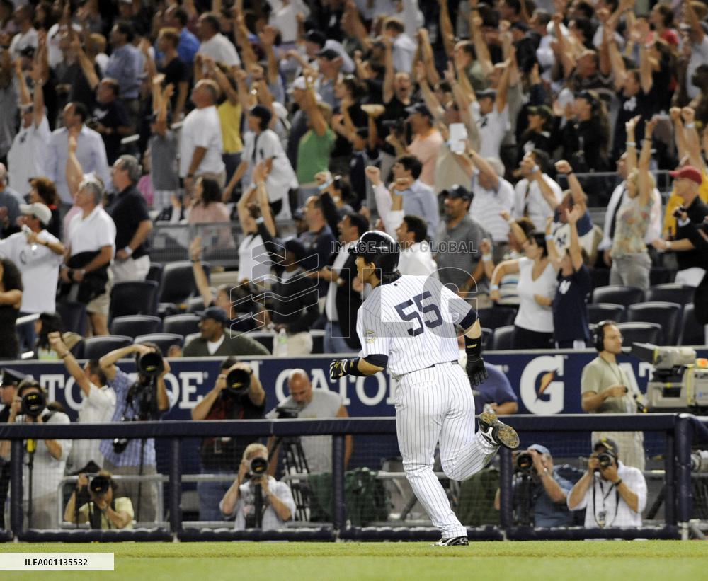 H. Matsui blasts game-winning homer