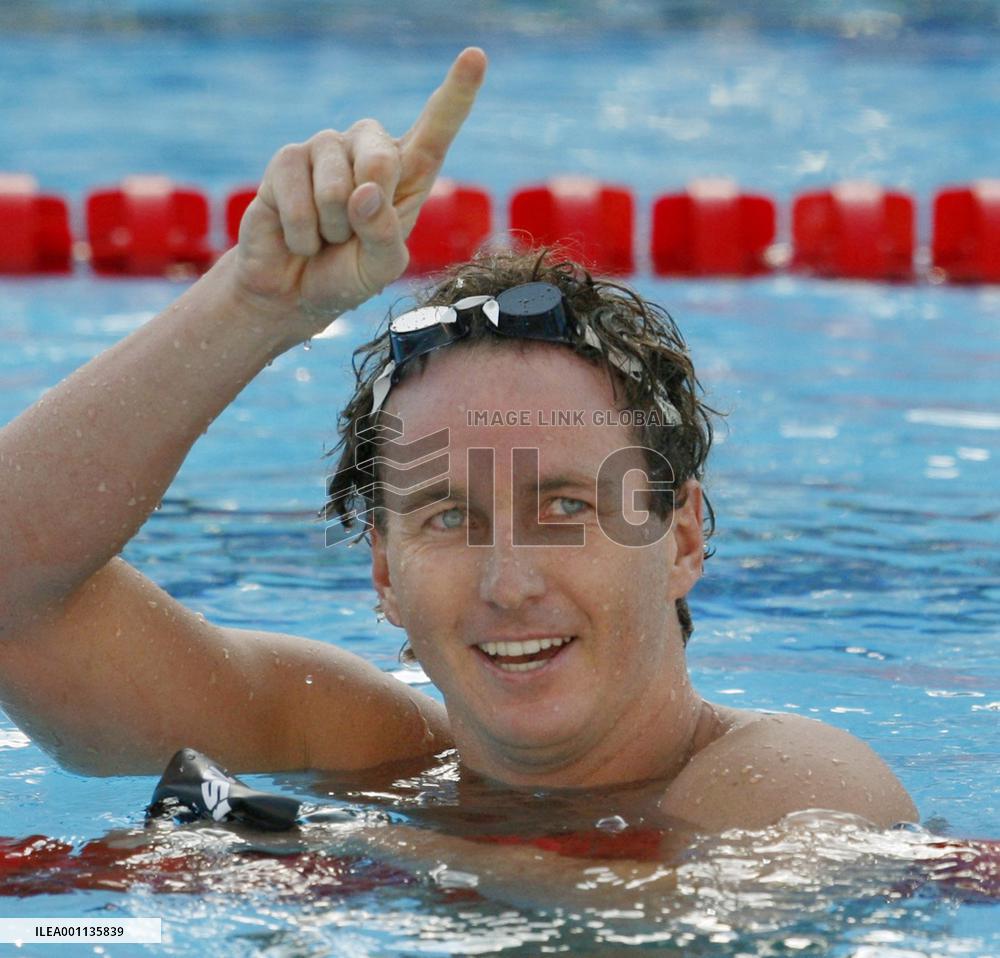 Peirsol takes gold in 200 backstroke at worlds