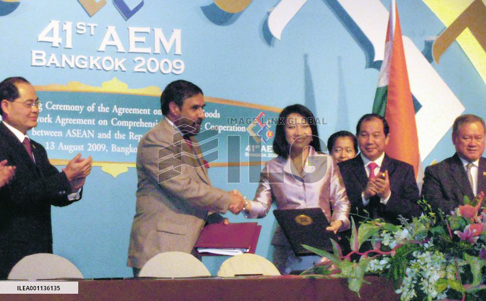 India, ASEAN ink free-trade pact