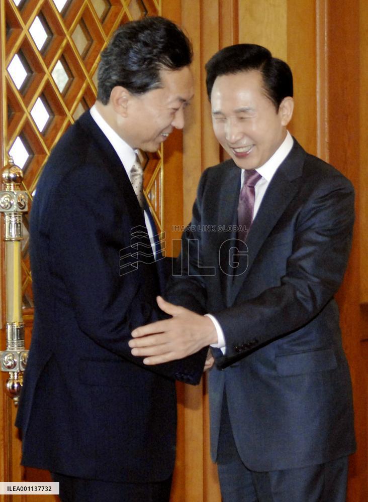 PM Hatoyama meets with S. Korean Pres. Lee