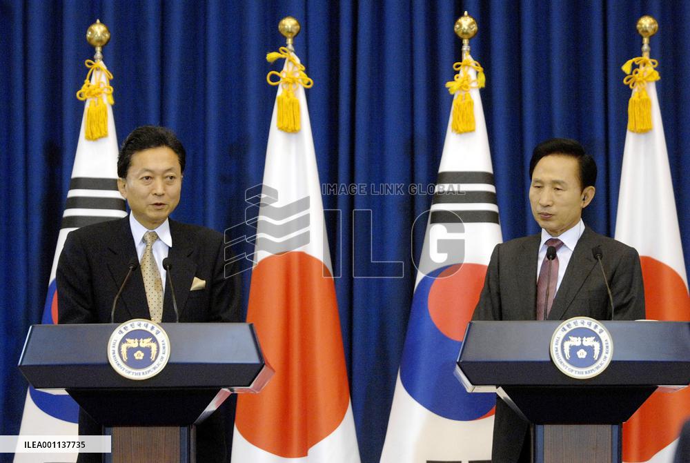 PM Hatoyama meets with S. Korean Pres. Lee