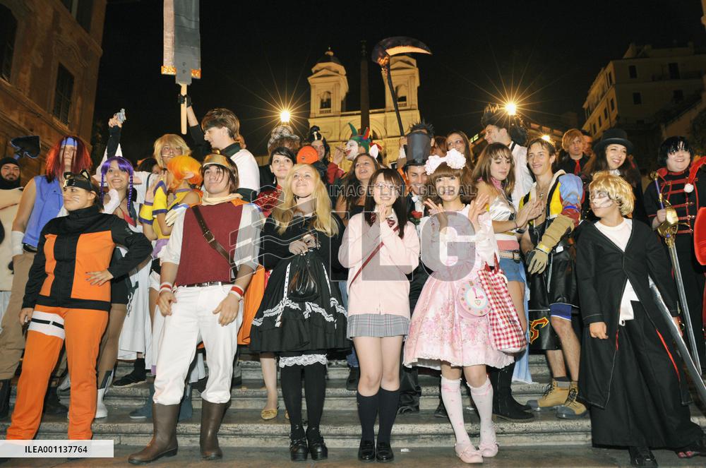 'Cosplay' fever grips Spanish Square in Rome