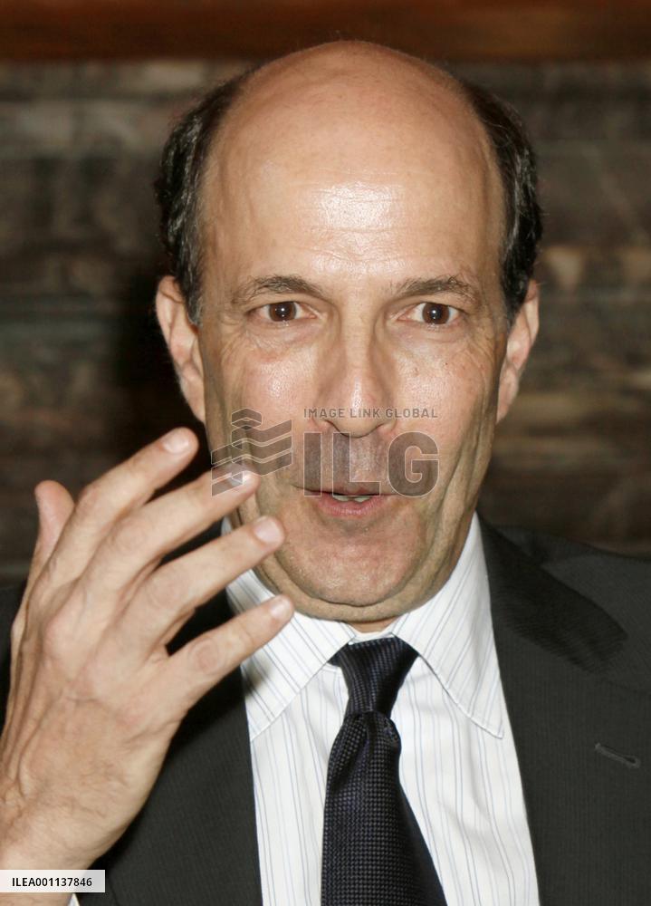 U.S. envoy intends to speak to Obama about visit to Hiroshima