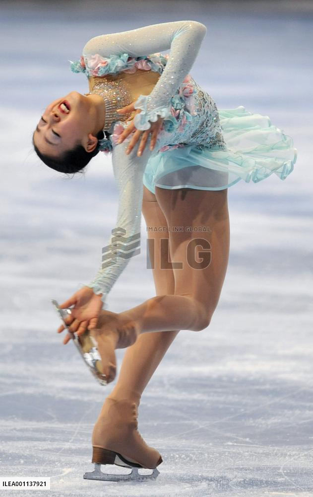 Asada 3rd in short program at season-opening Grand Prix