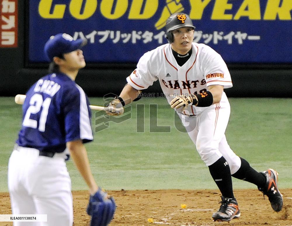Abe, Omichi help Giants to 2-1 CLCS lead