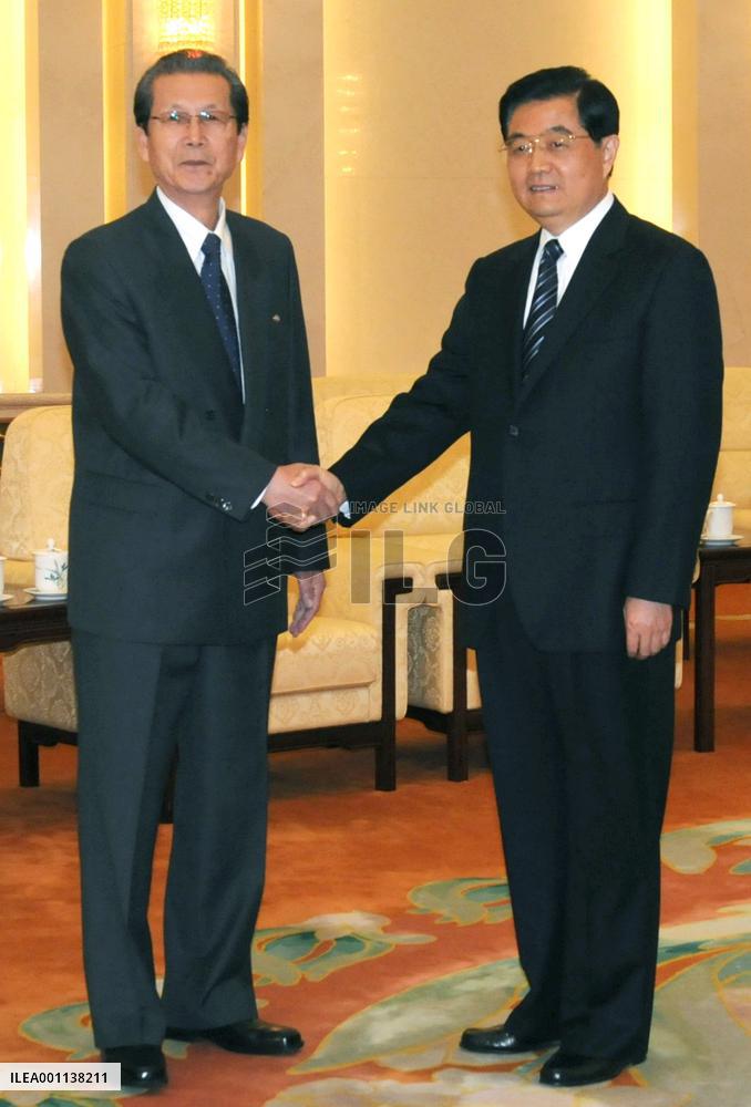 China Pres. Hu meets with N. Korea official Choe