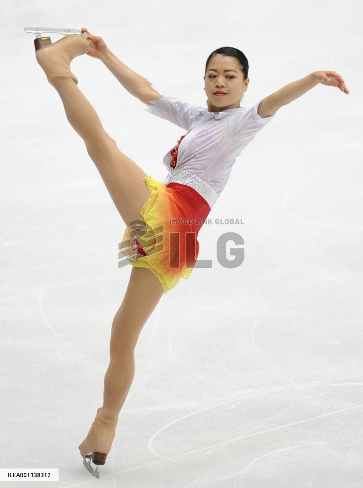 Suzuki wins Cup of China