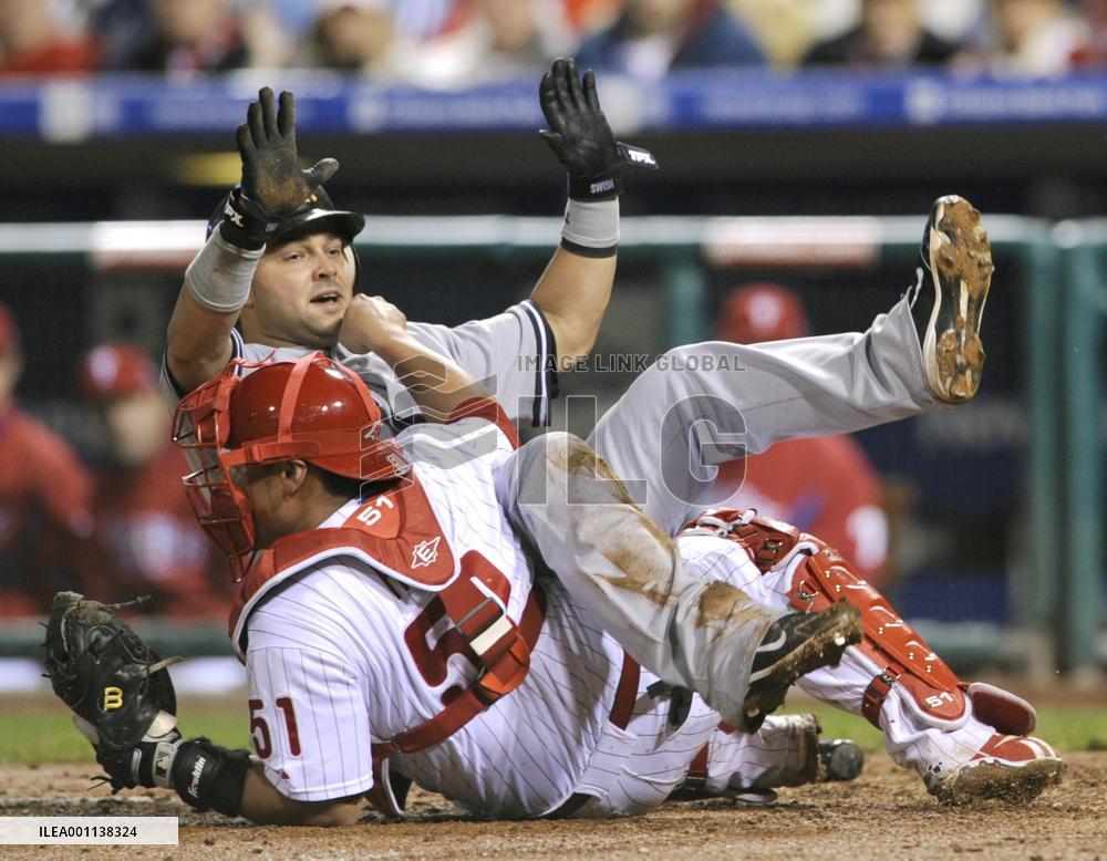 Yankees beat Phillies