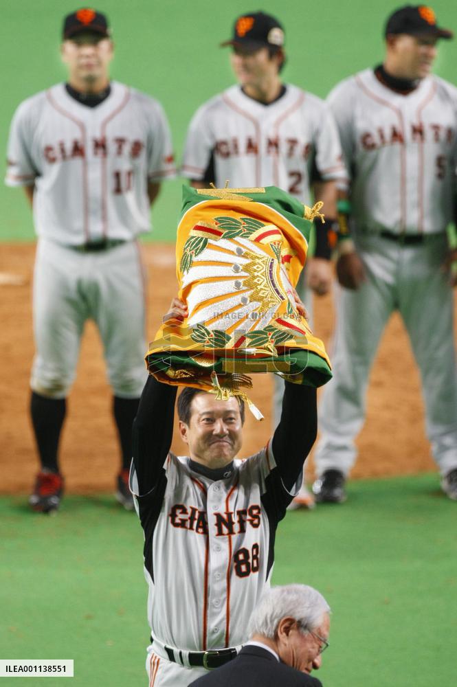Giants down Fighters in Game 6 to win Japan Series title