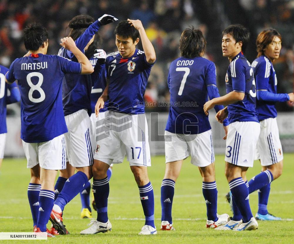 Japan beat H.K. in Asian Cup qualifier