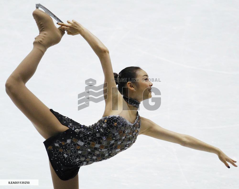 S. Korea's Kim comes in 2nd after SP at Grand Prix Final