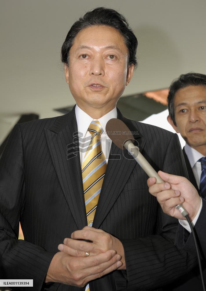 Hatoyama willing to pay taxes if money from mom found taxable