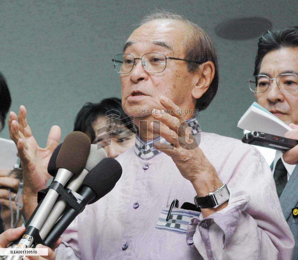 Nakaima urges gov't to set date for conclusion on Futemma issue