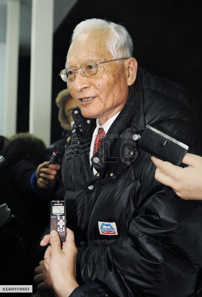 3 astronauts including Japan's Noguchi lift off from Kazakhstan