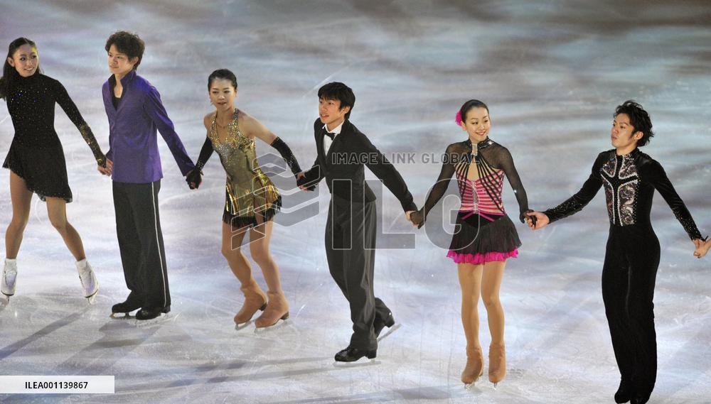 Japanese figure skaters for Vancouver Olympics at exhibition